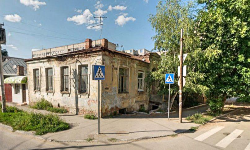 Два физ. лица осваивают участок в историческом центре Саратова под многоэтажку